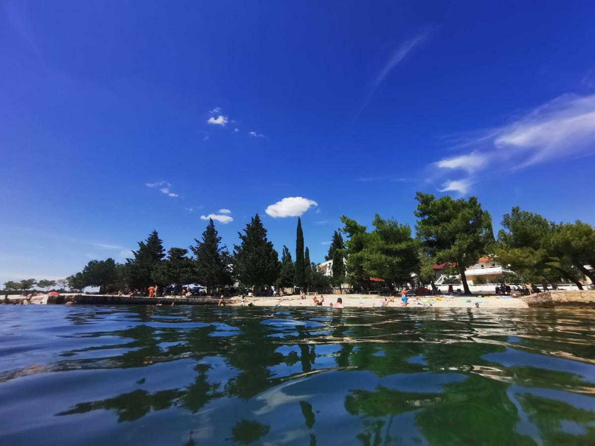 Villa Punta Blava - Beach Front, Ideal For Family Vacation With Kids, Large Terraces With Sea View, Internet, Netflix, No Pets Allowed Obrovac Eksteriør billede